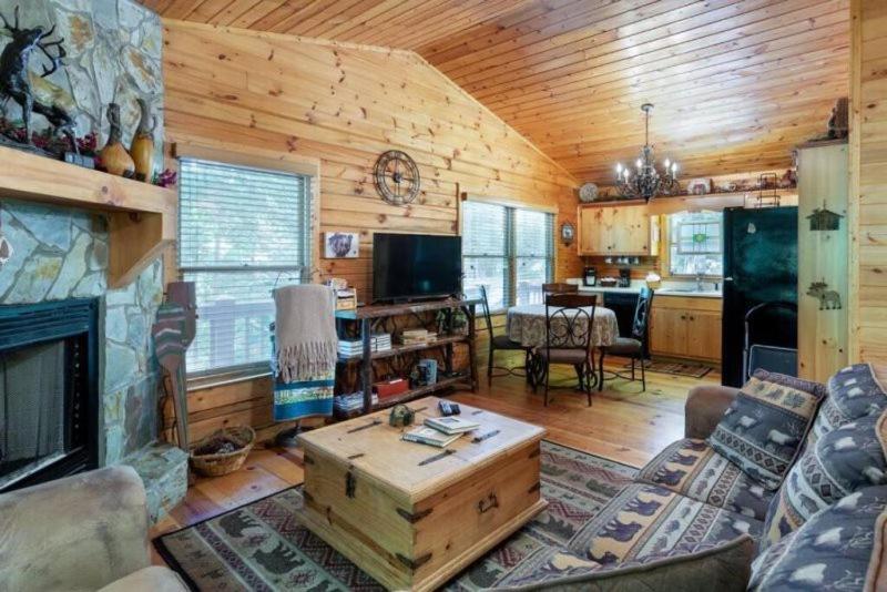 蓝岭Mountain Spirit Cabin - Fireplace And Hot Tub别墅 外观 照片